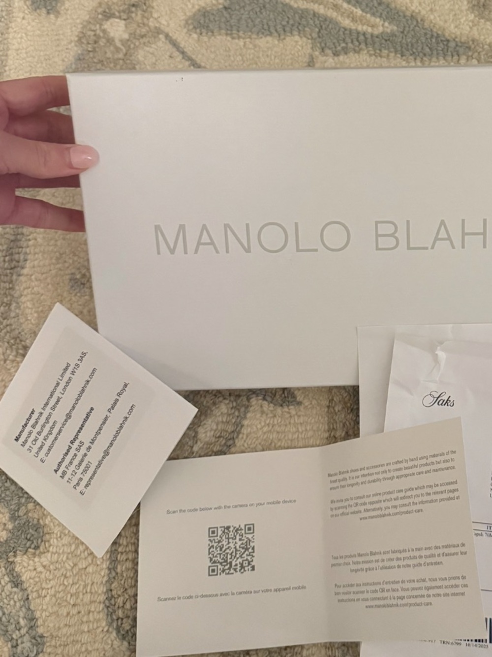 Manolo Blahnik Hells - Picture 2 of 5
